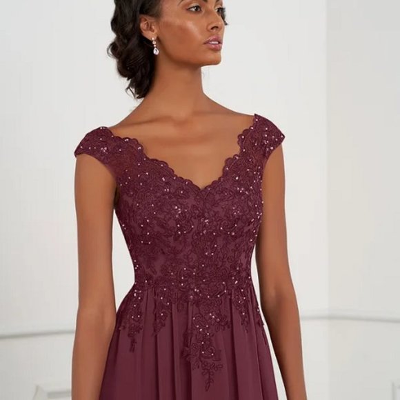 Woman's Prom/ Formal Dress/ Bridesmaid Dress..Size 14 - Picture 2 of 6